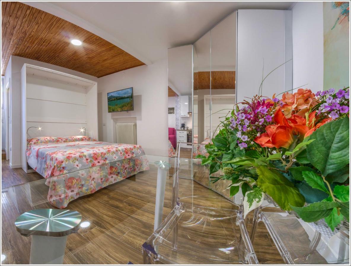 Monolocale “Sale & Pepe” Apartment Gravedona Bagian luar foto