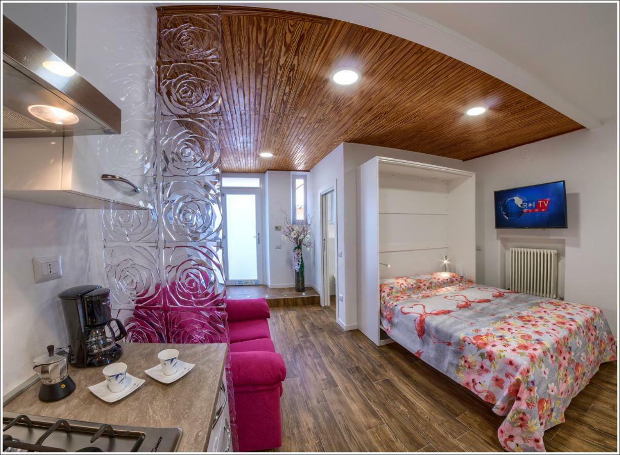 Monolocale “Sale & Pepe” Apartment Gravedona Bagian luar foto